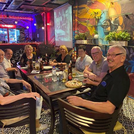 Route 66 Music Restaurant & Hostel Siem Reap Esterno foto