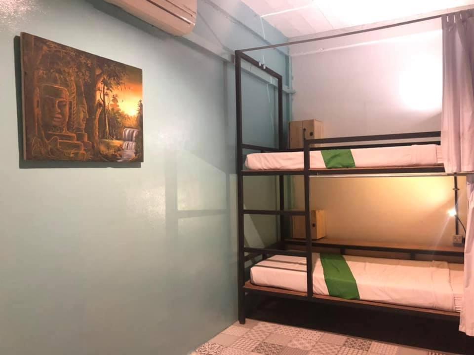 Route 66 Music Restaurant & Hostel Siem Reap Esterno foto