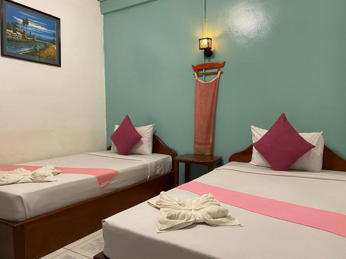 Route 66 Music Restaurant & Hostel Siem Reap Esterno foto